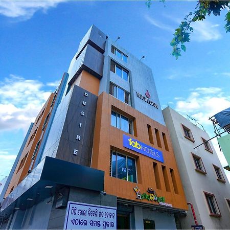 Fabhotel Middleton Desire - Nr Niladri Vihar Square ブバネーシュワル エクステリア 写真